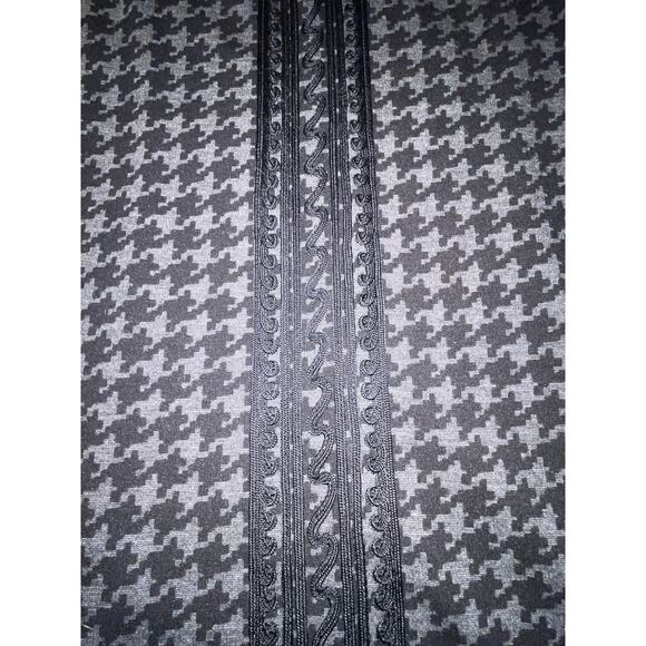 DM Donna Morgan Dress - Size 10 - Classy with Fantastic Applique Details‎ - Picture 4 of 9